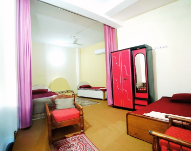 Accomodation at Shivalaya Yoga Peeth