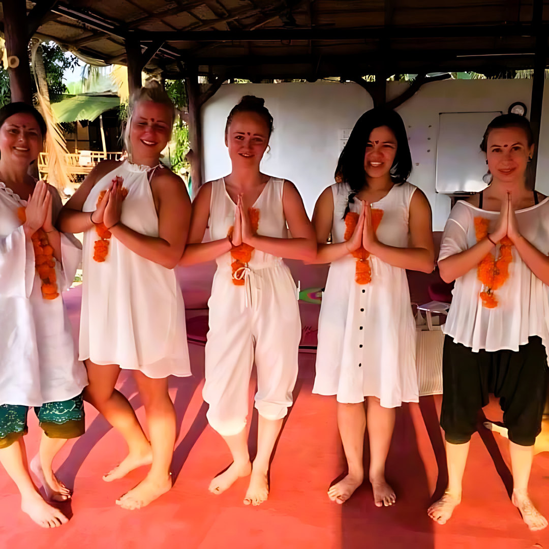 Students of Shivalya Yoga Peeth